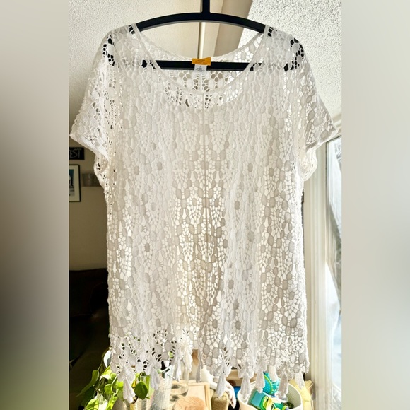 Tops - Canadian Made Cotton White Lace Top